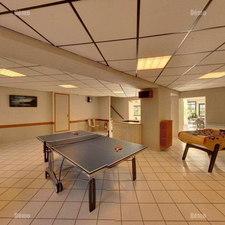 Hotel Au Val Dore La Bourboule Bagian luar foto
