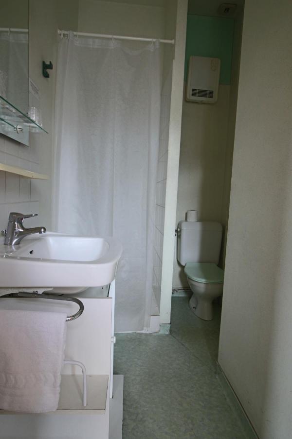 Hotel Au Val Dore La Bourboule Bagian luar foto