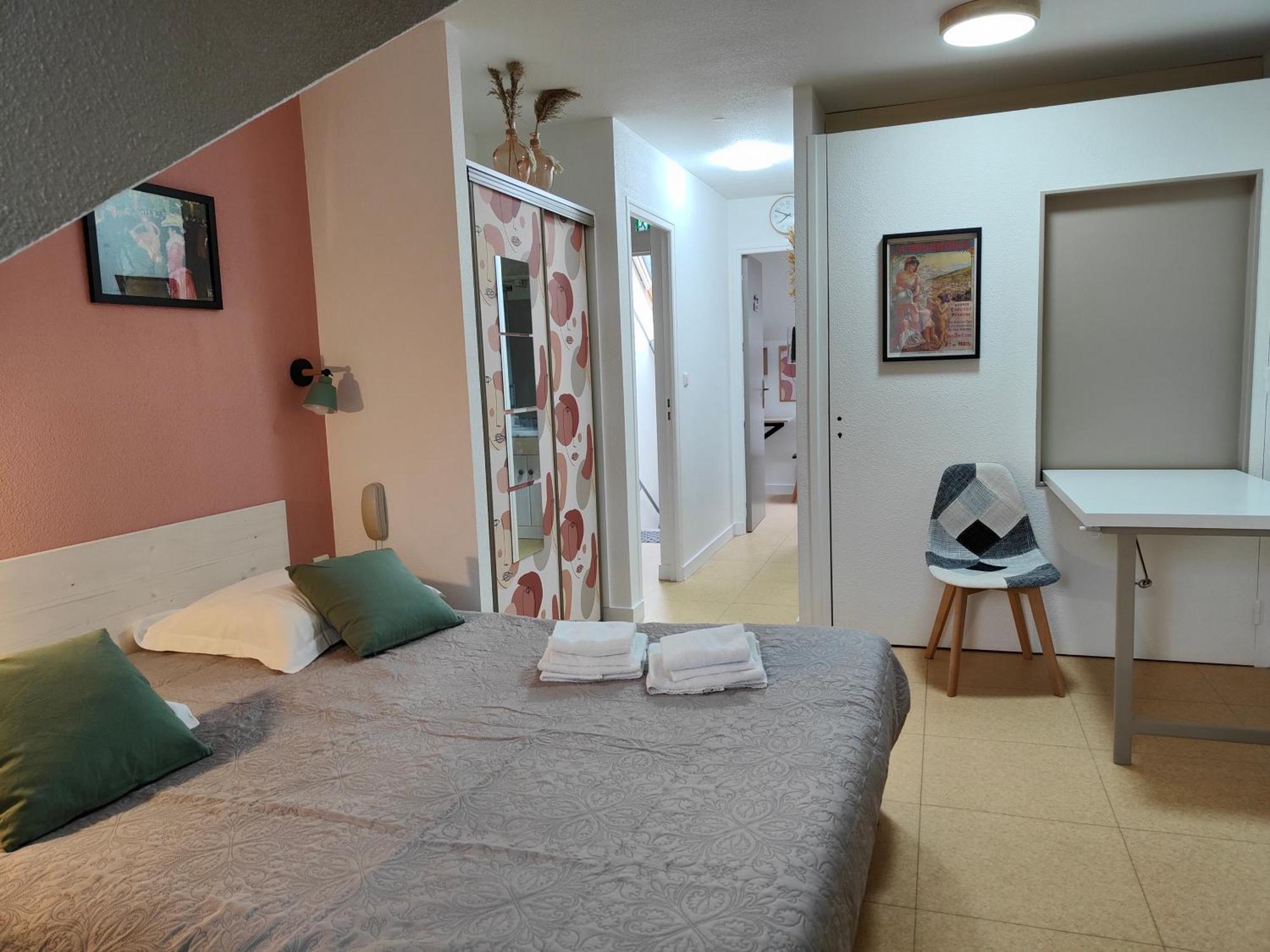 Hotel Au Val Dore La Bourboule Bagian luar foto